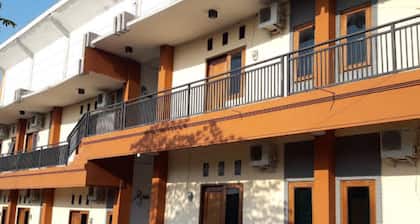 OYO Life 92647 Edelweis Homestay