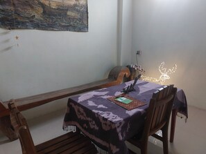 Reception - Hotel O Onong's Homestay Near Dodikjur Rindam XIII/Merdeka (Tomohon)
