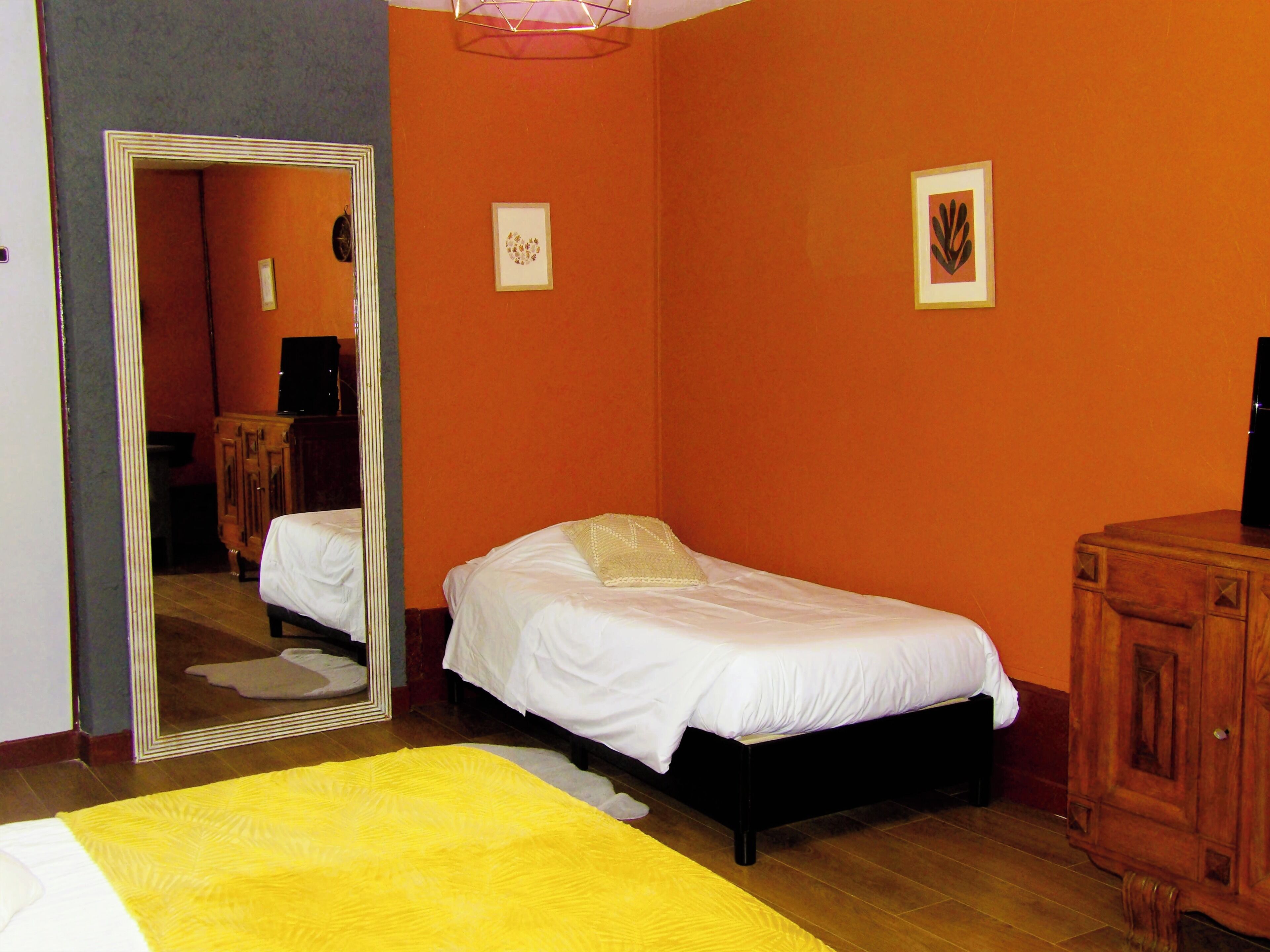 Chambre Triple Confort | Literie hypoallergénique, coffres-forts dans les chambres