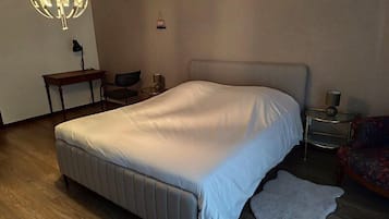 Literie hypoallergénique, coffres-forts dans les chambres