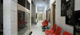 OYO 92675 Hotel Rosna