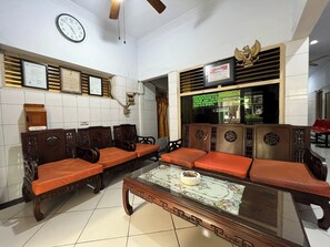 Lobby - OYO 92675 Hotel Rosna (Makassar)