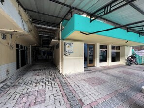 Lobby - OYO 92675 Hotel Rosna (Makassar)