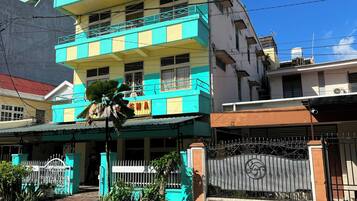 Bagian depan properti