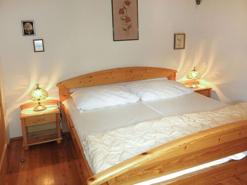 Cosy apartment in villa for 4 people with WIFI, TV, terrace and pets allowed