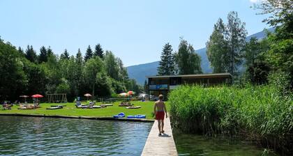 Lovely apartment in villa for 4 people with WIFI, TV, terrace and pets allowed