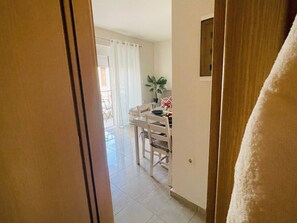 Loft, 1 Schlafzimmer, Balkon, Stadtblick | Speisen