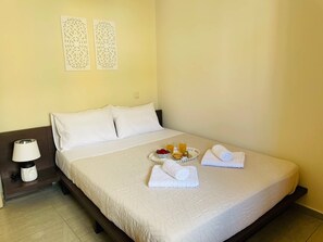 Loft, 1 habitación, balcón, vistas a la ciudad | 1 dormitorio