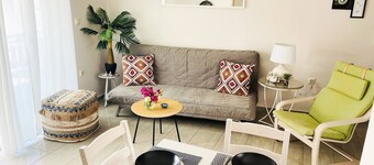 Cozy Nest - 2min To Beach, 6min Walk To