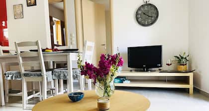 Cozy Nest - 2min To Beach, 6min Walk To