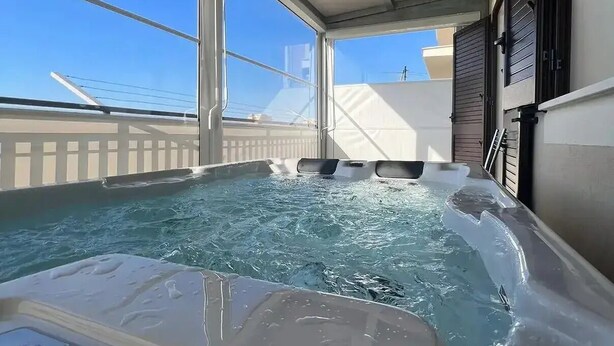 室内 SPA 浴缸