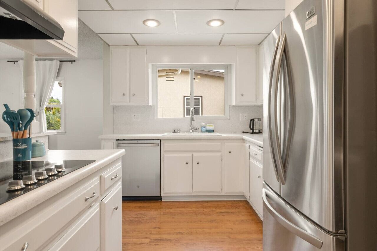 Réfrigérateur, cafetière/bouilloire