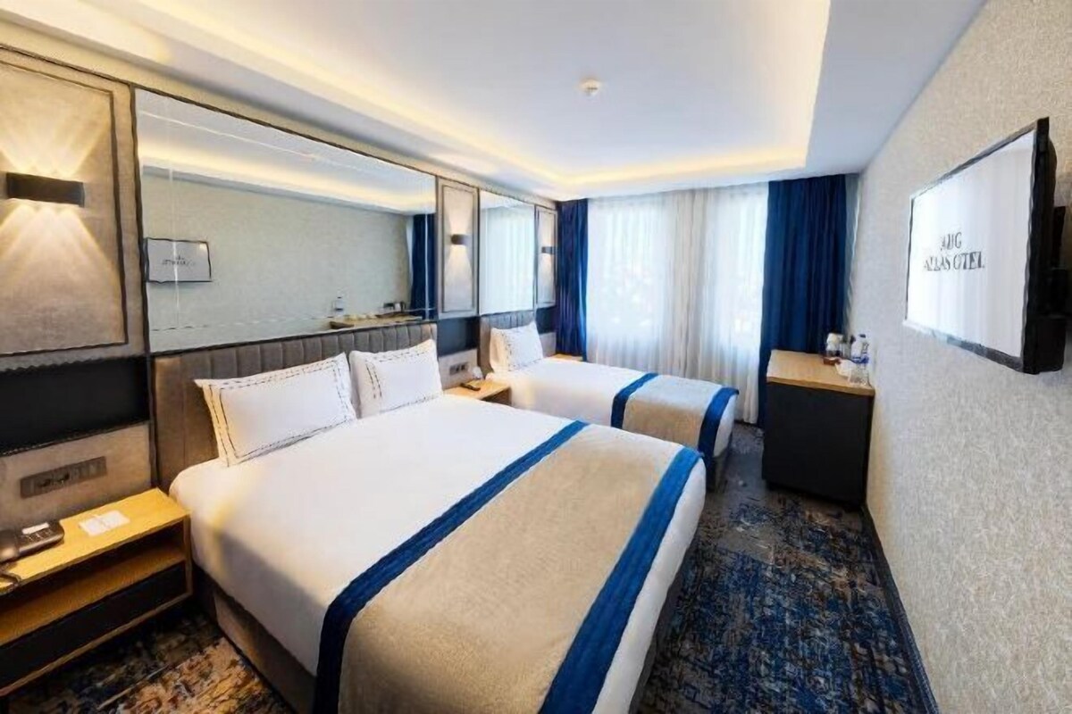 In-room safe, desk, laptop workspace, blackout drapes