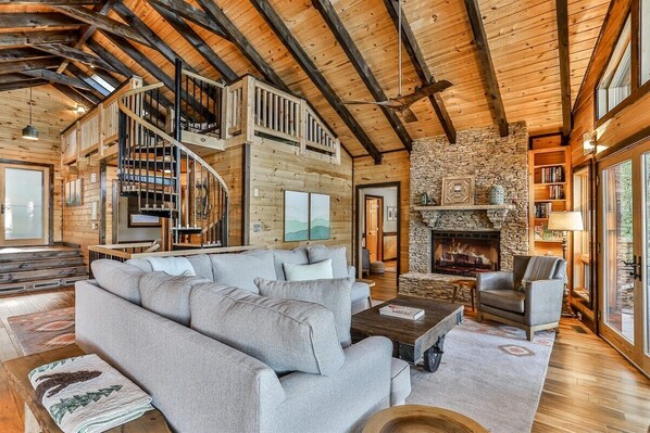 Smart TV, fireplace, books