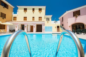 Utomhuspool