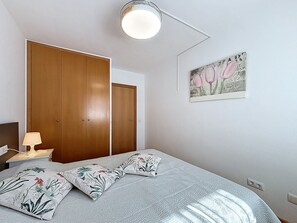 1 bedroom, iron/ironing board