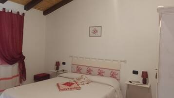1 chambre, fer et planche Ă repasser, Wi-Fi, draps fournis
