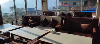 Jay shambhoo pumdikot lodge & restaurant