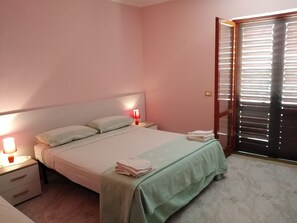 2 bedrooms, iron/ironing board, travel crib, WiFi