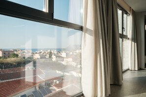 Deluxe Apartment | 1 bedroom, individually decorated, blackout curtains, soundproofing - Sky-High Central Penthouse - 01 (Chania)