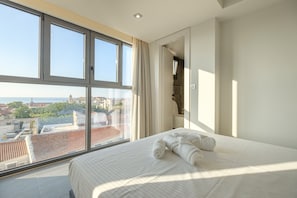 1 bedroom, individually decorated, blackout curtains, soundproofing