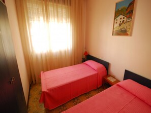3 bedrooms - Villa With Private Garden Great for Children (Lignano Sabbiadoro)