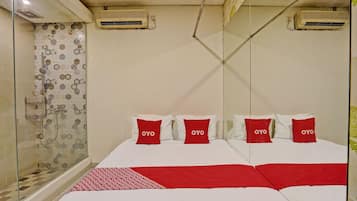 Standard Double Room | Desk, laptop workspace, travel crib, free WiFi