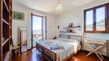 Family Apartment, Multiple Bedrooms, Mountainside (Charming Magognino Stresa Hills Lake) | 1 bedroom, WiFi, bed sheets