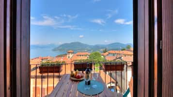 Family Apartment, Multiple Bedrooms, Mountainside (Charming Magognino Stresa Hills Lake) | Balcony