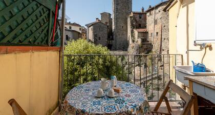 Apartment "La Finestra sul Fiume" with Private Terrace