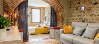 Apartment 'Plaisir Des Pierres' with Private Terrace and Wi-Fi