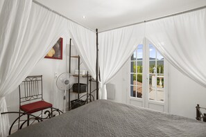 10 bedrooms, free WiFi, bed sheets - Villa "Venica" between Cannes and St Tropez with pool (Puget-sur-Argens)