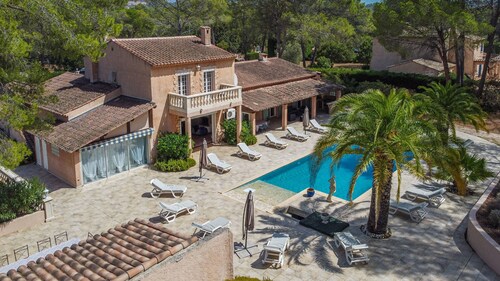 Villa "Venica" entre Cannes et St Tropez avec piscine