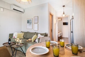 TV - Apartment 'Ionian Sea View Luxury Apartments' with Wi-Fi and Air Conditioning (Lefkada)