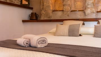 1 chambre, fer et planche Ă repasser, Wi-Fi gratuit, draps fournis