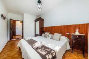 1 bedroom, iron/ironing board, free WiFi, bed sheets - Holiday Apartment "Es Mulí" with Mountain View, Shared Pool & Wi-Fi (Petra)