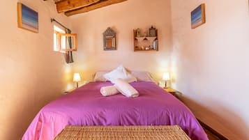 2 slaapkamers, een strijkplank/strijkijzer, gratis wifi, beddengoed