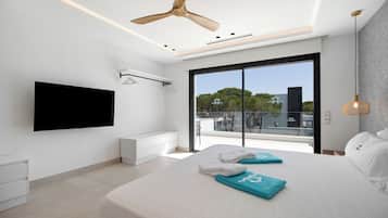 4 bedrooms, free WiFi, bed sheets