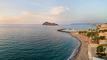 Vila, 3 quartos, para fumantes, piscina particular | Praia