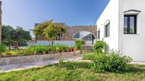 Villa, 3 Bedrooms, Smoking, Private Pool | Exterior