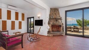 Villa, 3 Bedrooms, Smoking, Private Pool | Living area