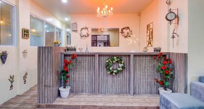 OYO 92636 Paris Garden