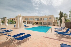 Apartamento, 2 quartos, sacada, vista para a cidade | Piscina | Piscina externa