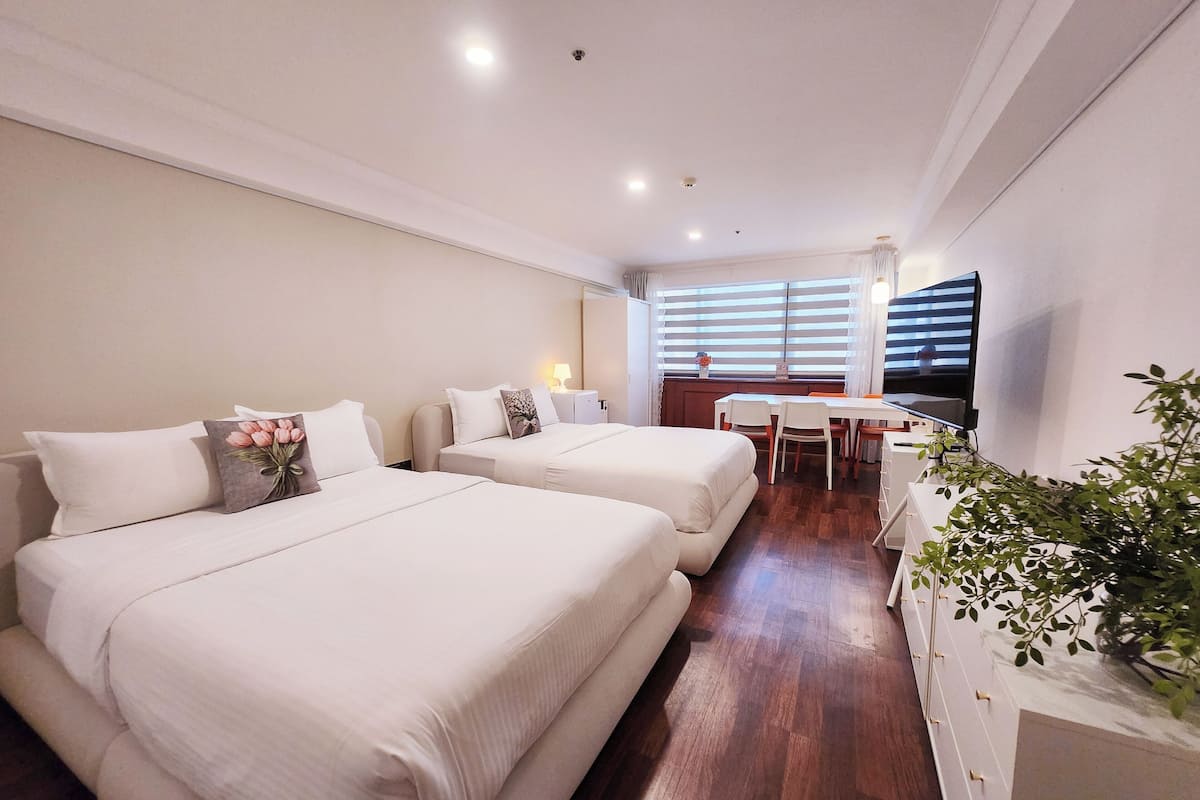 Habitación familiar con 2 camas individuales | 1 habitación, ropa de cama de alta calidad y edredón