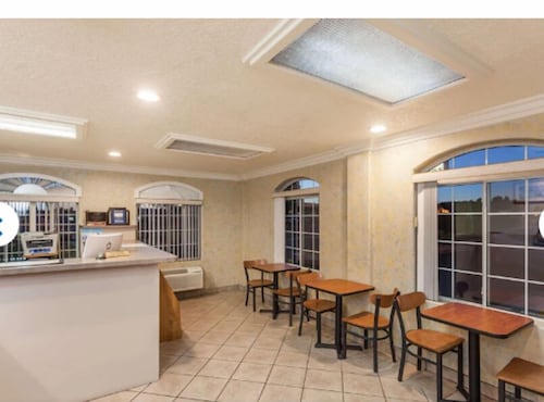 Tri City Inn
