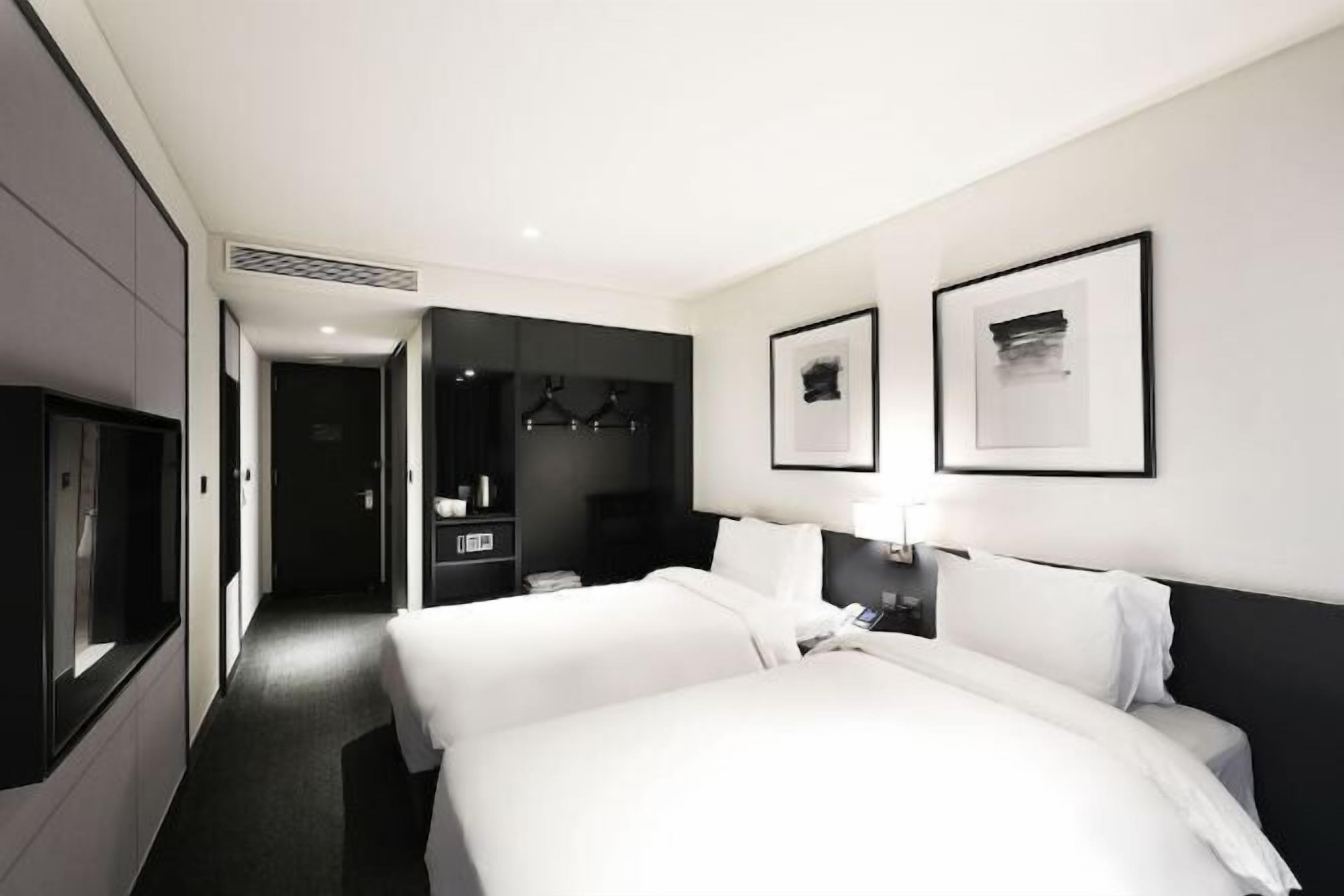 Desk, free WiFi, bed sheets