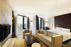 Desk, free WiFi, bed sheets - Hotel Marinabay Korea (Ara)  (Gimpo)