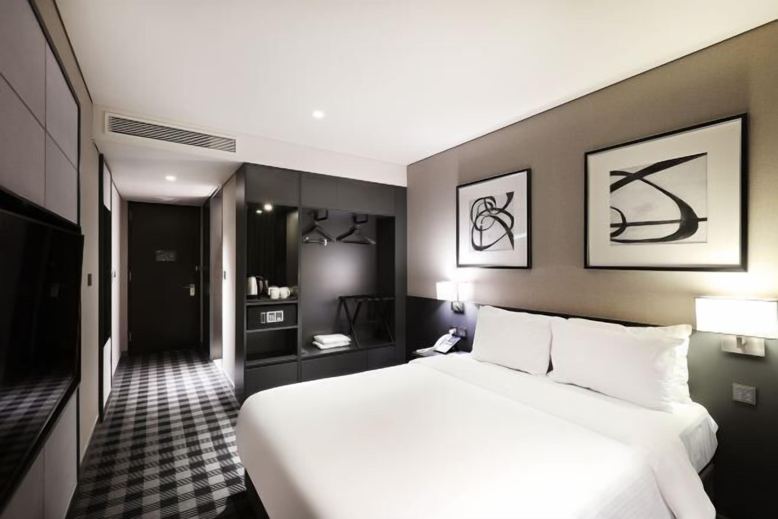 Desk, free WiFi, bed sheets