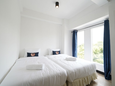 Standard Twin Room | Iron/ironing board, free WiFi, bed sheets