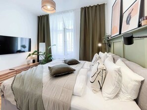 1 bedroom, iron/ironing board, travel crib, WiFi